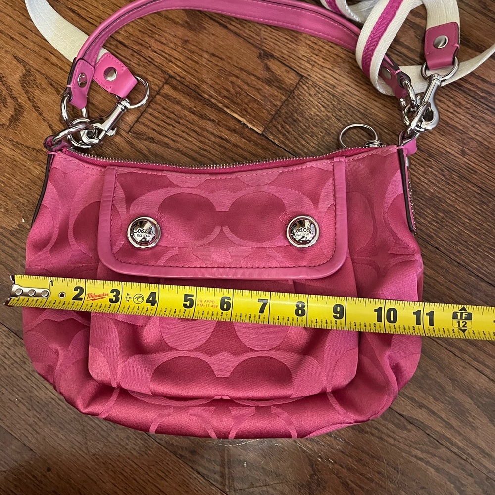 Small Coach crossbody purse